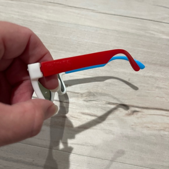 Ro-sham-bo Shades Red, White and Blue baby Sunglasses with Blue Lenses - Picture 6 of 12